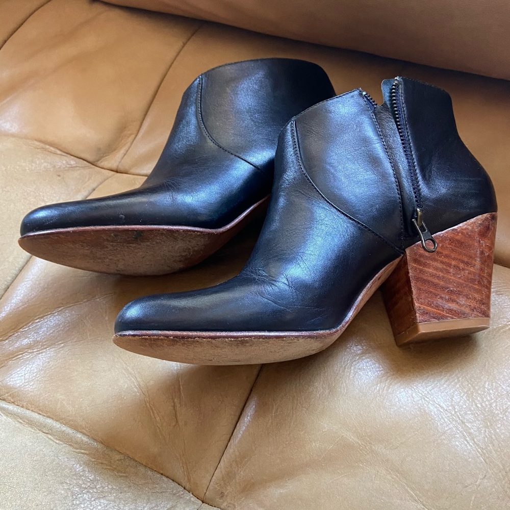 Sustainable/ethical ankle booties!